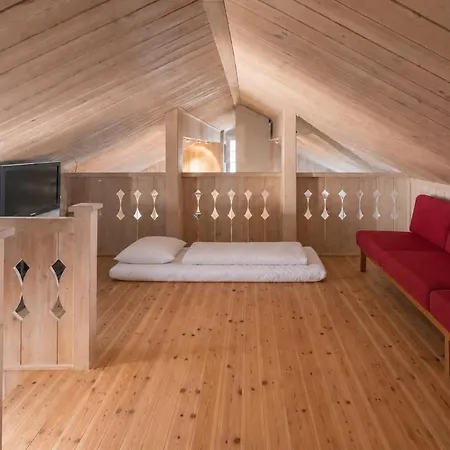 The By Hallingskarvet Hol (Buskerud)